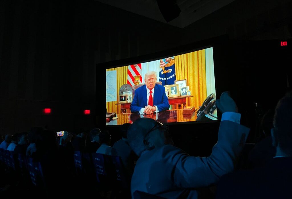 لورس :تاکید دوباره ترامپ: آمریکا را به پایتخت ارزهای دیجیتال جهان تبدیل می‌کنیم!