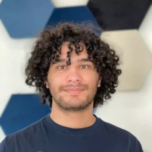 آریا نراقی، متخصص ارشد تحقیق و توسعه بلاکچین نبکا