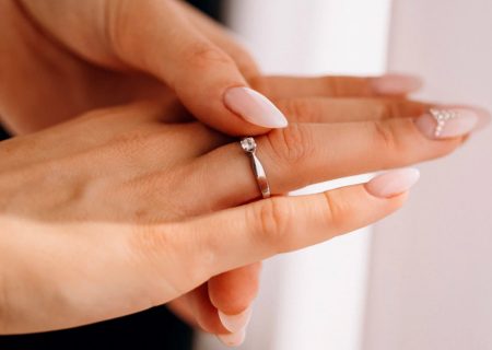 لورس :روش‌های تنگ کردن انگشتر؛ راهکارهای اصولی برای اندازه‌کردن دقیق حلقه طلا